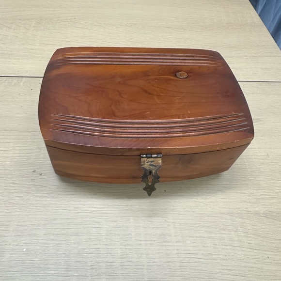Other - Vintage Art Deco Cedar Trinket/Souvenir Box with Brass Hinges and Fastner EUC